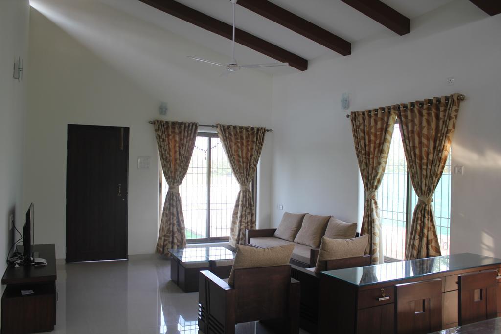 Jenjon Holiday Villa - Nagaon, Alibaug Alībāg Room photo